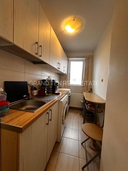 Vanzare apartament 2 camere decomandat, mobilat si utilat ,Strada Resita - 7