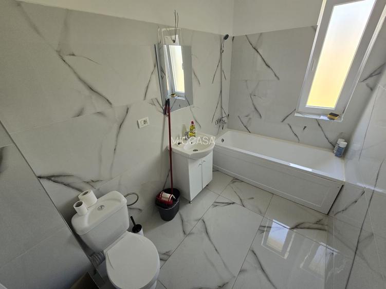 Nou. Disponibil imediat. Decomandat. Etaj intermediar. - 12