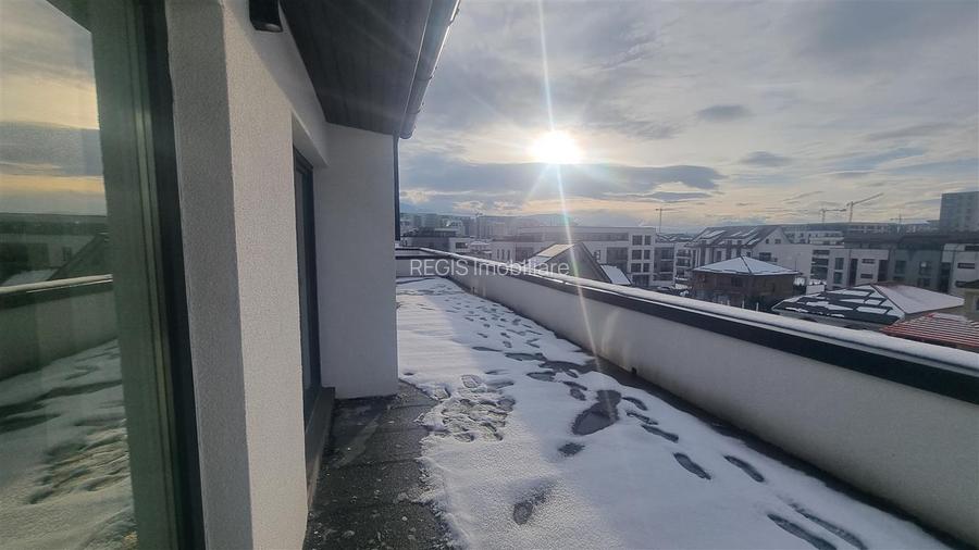 Penthouse de 3 camere zona Tractorul - 16
