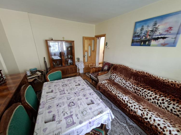 Apartament cu 3 camere, decomandat, etajul 3/8, zona Pacurari - 2