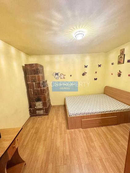 Casă de vânzare – Strada Ramadan - 7