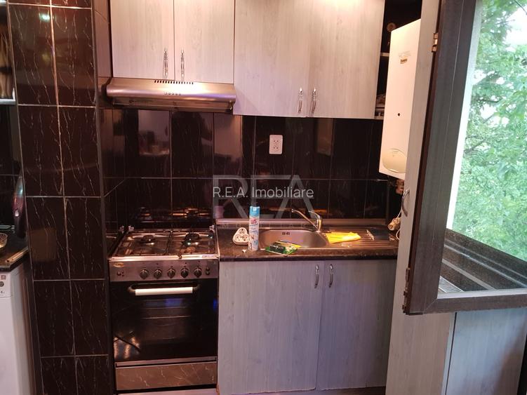 3 camere, 4/4, centrala, anvelopat-Drumul Taberei - 7