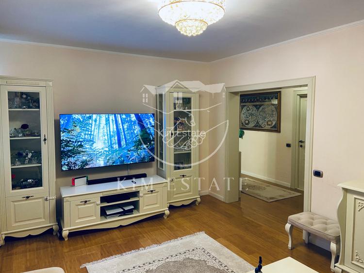 De vanzare apartament 3 camere Faleza Nord - 8