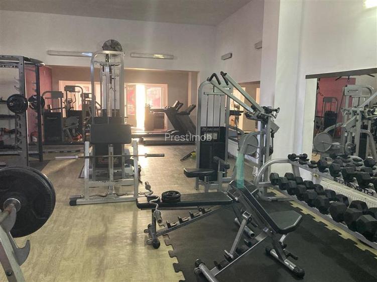 Spatiu comercial de inchiriat - 3
