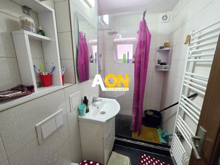 Apartament cu 3 camere, parter, boxă, acces curte, Cetate, zona Closca - 8