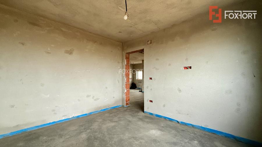 Duplex de vanzare, 4 camere in spate la Castel - Mosnita Noua - 8