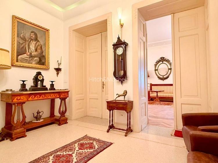 Reședință statement în Piața Victoriei - 7