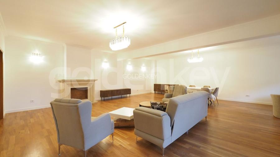 Apartament impozant cu 5 camere | insorit | 2 garaje - 3