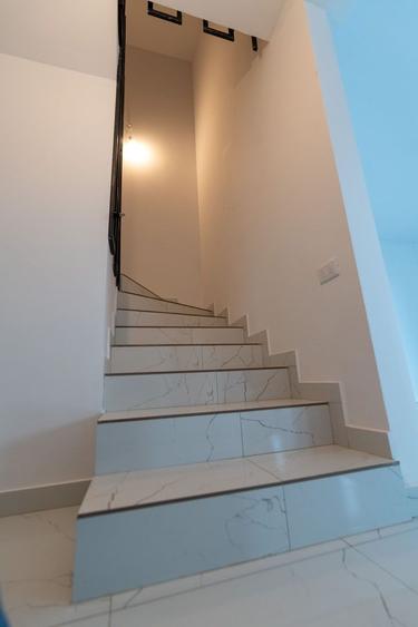 Vila duplex calcan | 4 Camere