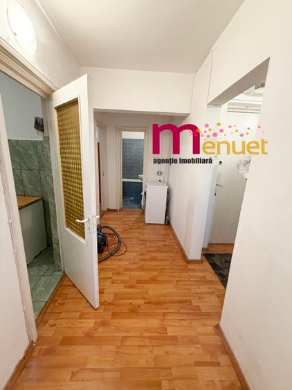 Apartament 2 camere,Piata Noua,etaj 2
