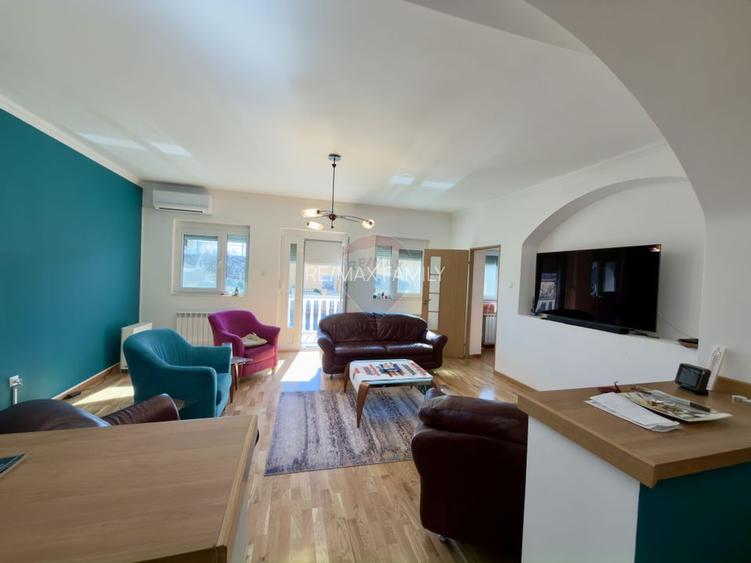 Casă / Vilă 8 camare cartier Beverly Hills Sanmartin - 5