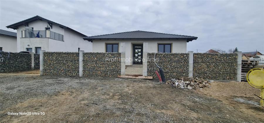 Casa noua Parter, 10 min. de Podgoria, loc. Zimand Cuz - 2