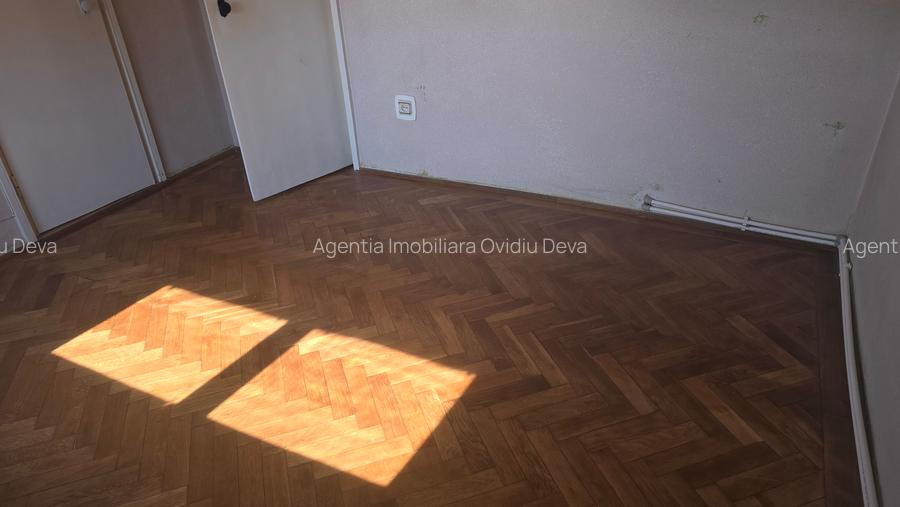 Vand apartament cu 3 camere in Deva, etaj 3, zona Gojdu (scoala Andrei Saguna), - 6