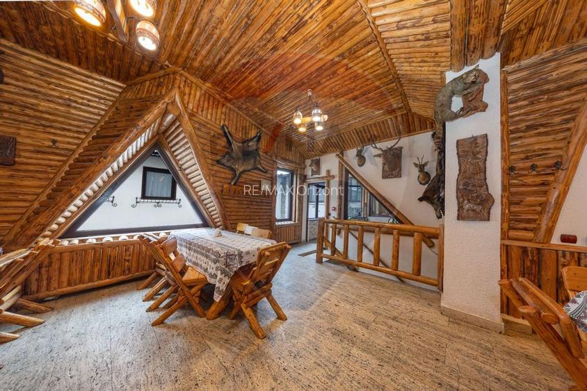 Pensiune cu restaurant și spații comerciale, central Râșnov - 9