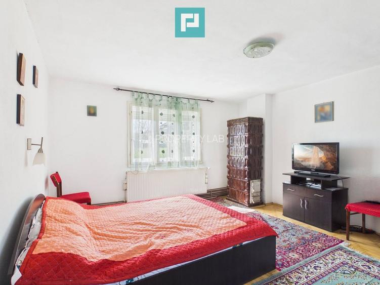 Casă solidă cu 5 camere in localitatea Almaș, Arad - 14