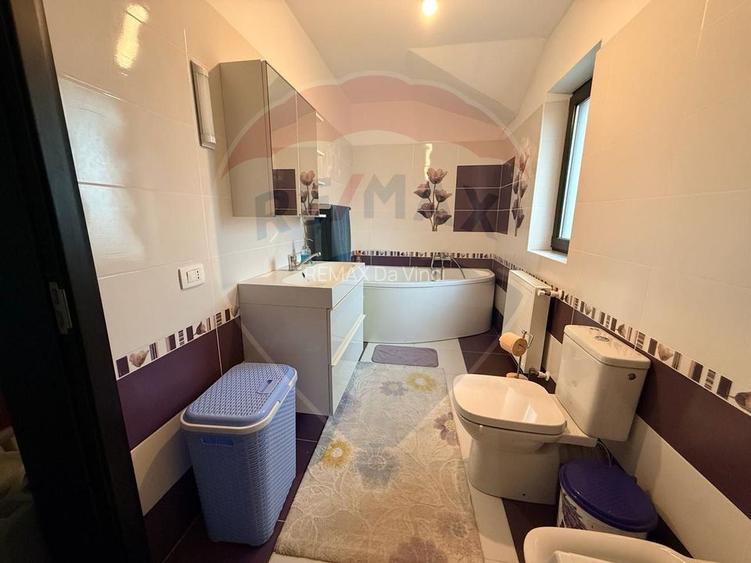 Casă / Vilă cu 4 camere de vânzare in Sanpetru - 14