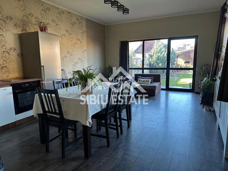 Casa tip duplex 5 camere 350 mp teren terasa cu zona gratar si pivnita - 7