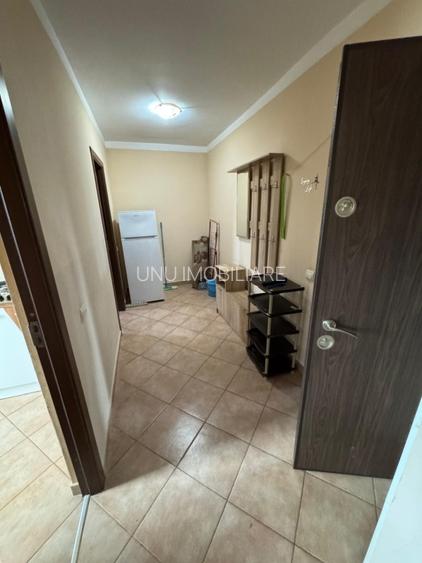 Apartament 1 camera decomandat etaj 2/3 - loc de parcare-mobilat - liber - 5