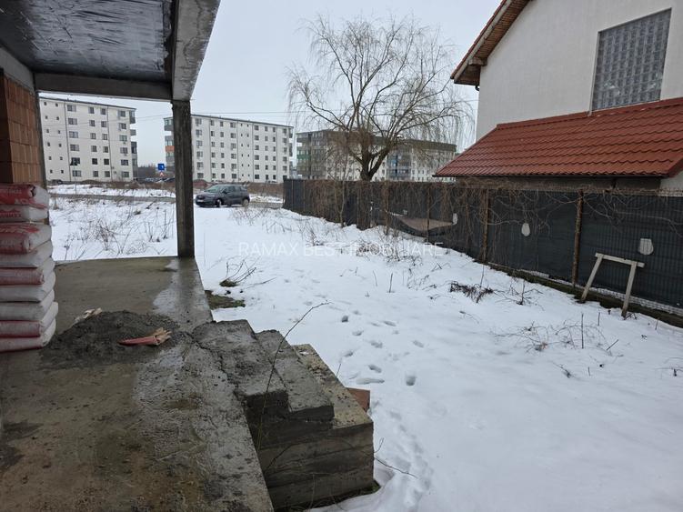 Comuna Pantelimon pe strada Campului intersectie cu Al. Selimbar - 11