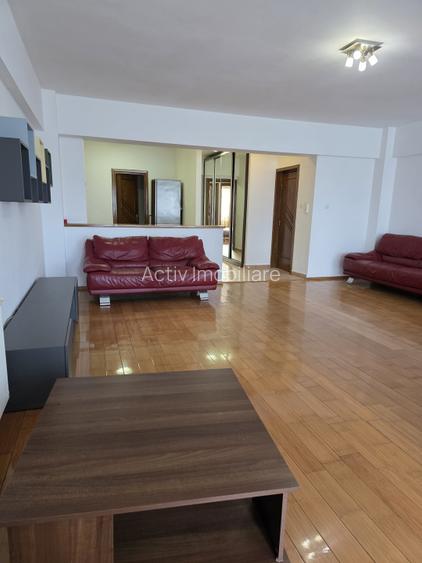 Bd. Mamaia – Delfinariu| 3 camere mobilat, utilat | 104 mp | Garaj subteran - 9