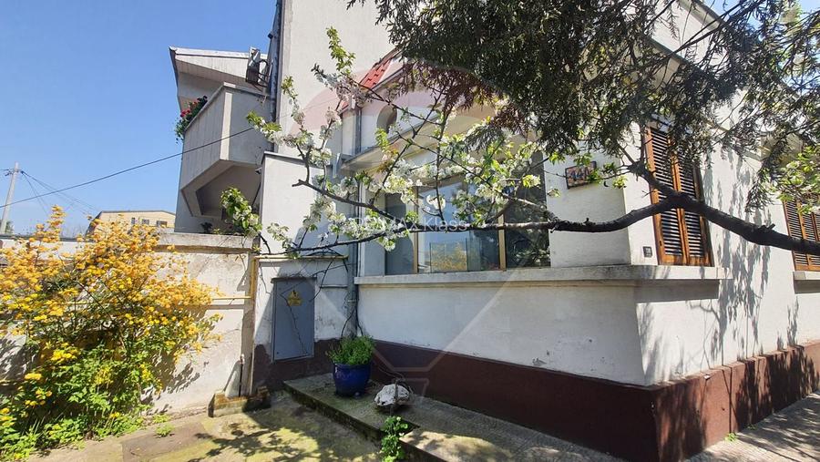 Casa interbelica de vanzare metrou 1 Mai, cu potential - 3