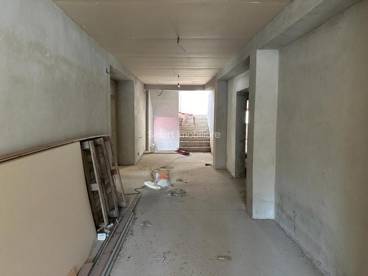 Hotel semifinisat 2300mp utili la Paltinis - 2