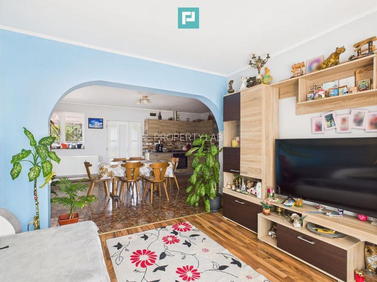 Casă spațioasă cu grădină în Topolovățu Mare - 4