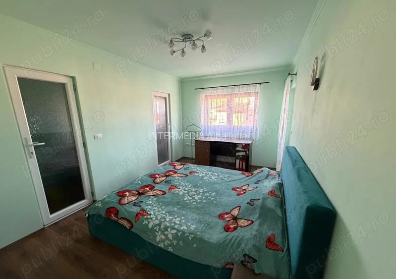 Casă de vânzare D+P+M în Alba Iulia, CETATE Schit cu 2 Garaje si 550 mp. Teren - 4