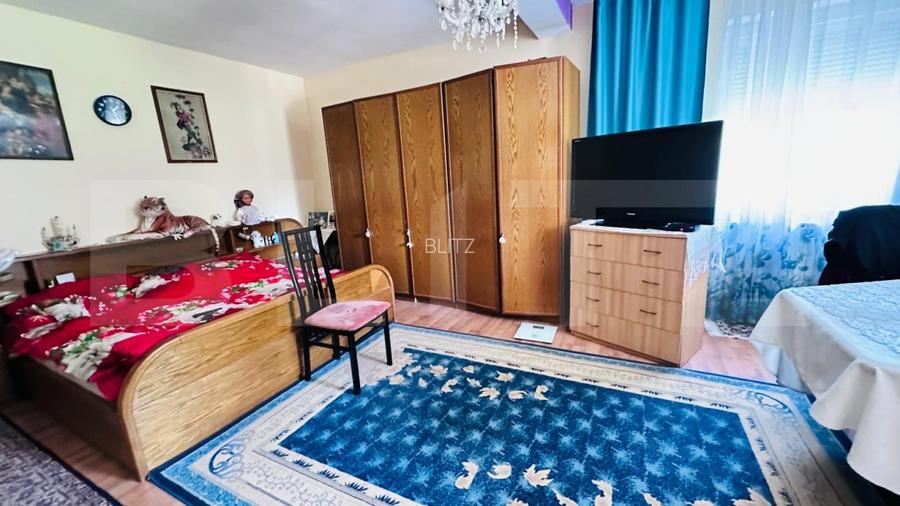 Casa cu 7 camere, 400 mp, 1500 mp de teren, Breazu - 10