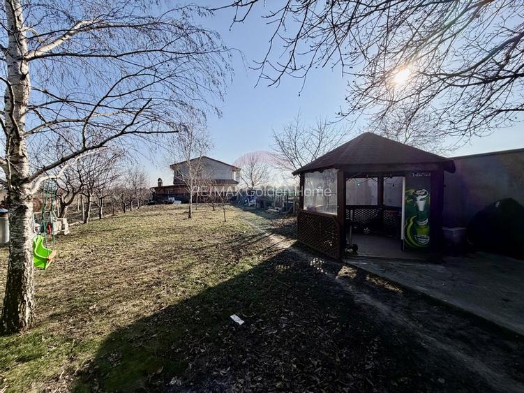 Casă / Vilă cu 4 camere de vânzare - 23