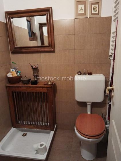 Casă -zona Liviu Rebreanu - 17