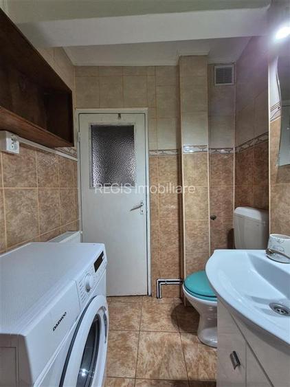 Garsoniera cu loc de parcare si boxa - 6