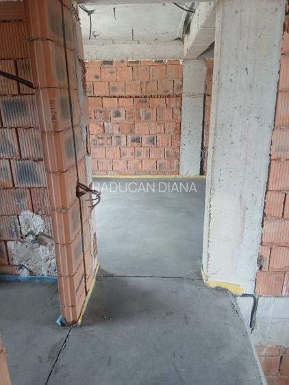 Case P+1  moderne, absamblu cu intrare privata si avansat ca si constructie - 9