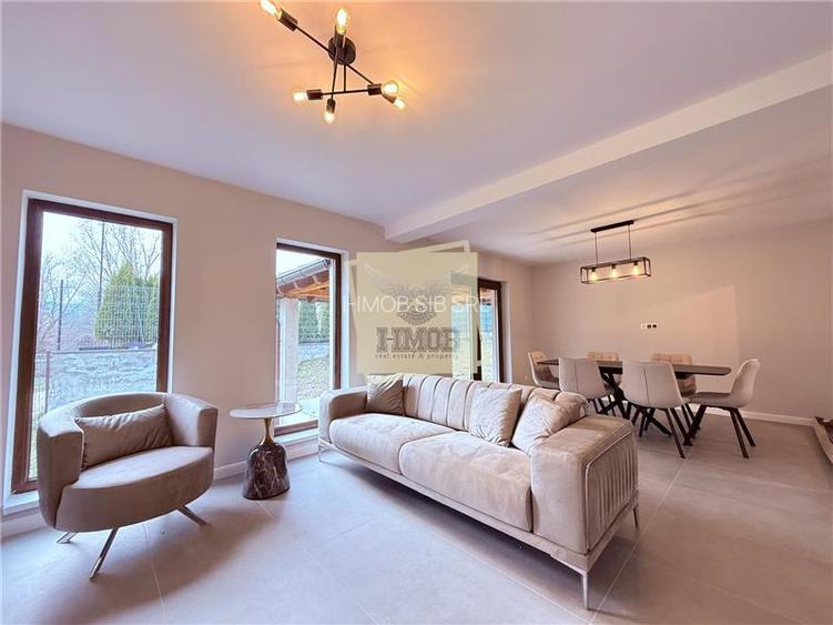 Casa moderna cu 5 camere 3 bai si teren 427 mp in Cisnadie - 2