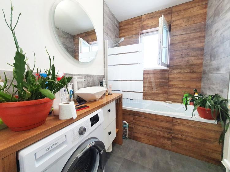 Apartament 3 camere de vanzare in Floresti