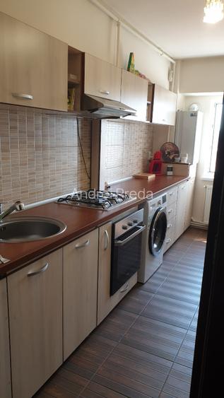 Inchiriez pe termen lung ap 2 cam Faleza Nord - 12