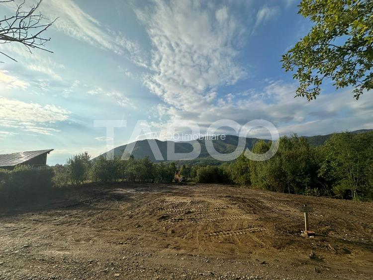 Teren intravilan 2039 mp de vanzare cu PUZ in Cisnadioara Sibiu - 2