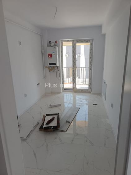 APARTAMENT 2 CAMERE, DECOMANDAT, INTABULAT,BLOC NOU, TERASA 40 MP, PARCARE,REDIU - 5