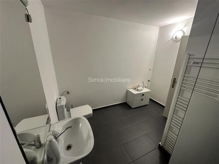 Casa ultracentral 6 camere parter + etaj - 13