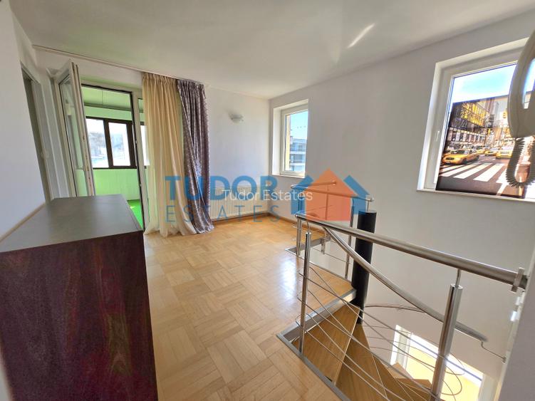 Elegant 2-Bedroom Duplex Apartment with Panoramic Park Views - 14