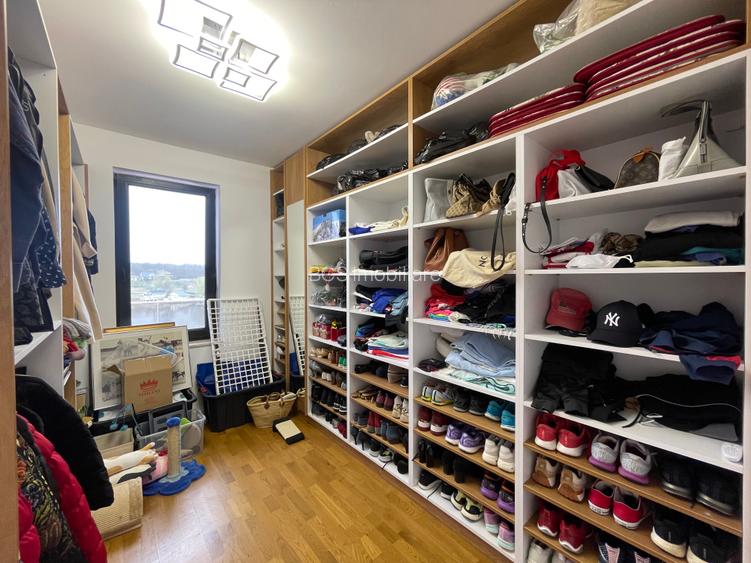 Vanzare VILA la cheie 338 mp  teren 800 mp - pe malul lacului Laguna Verde - 15