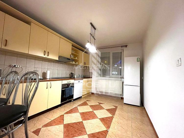 Casa individuala cu 6 camere, 3 bai, garaj, teren 500 mp si 2 fronturi - 5