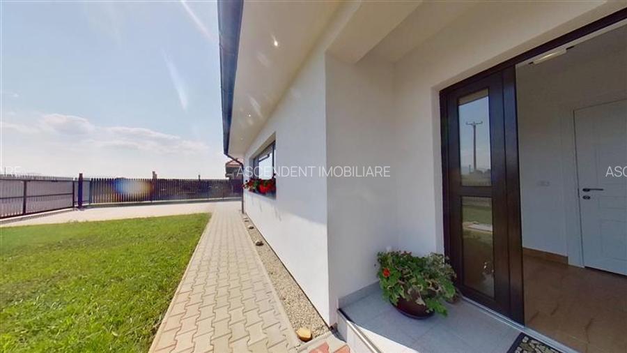 In stil mediteranean, curte proprie, 4 camere, terasa, pod mansardabil, Harman, - 35