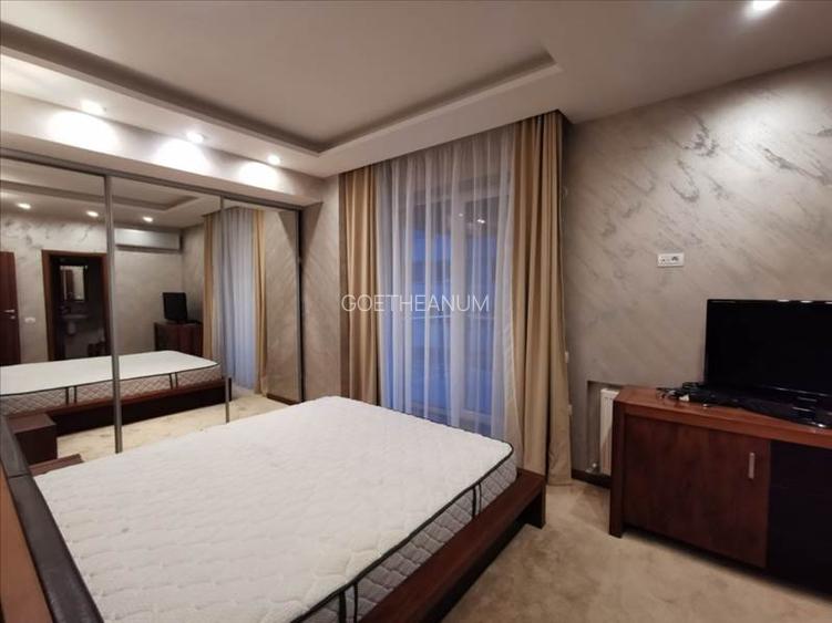 Vedere frontala la mare inchiriere 2 cam lux, terasa, loc de parcare termen lung - 7