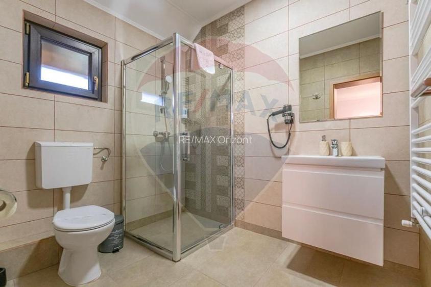 Proprietate turistică cu 14 camere, poziționare excepțională – Râșnov - 9