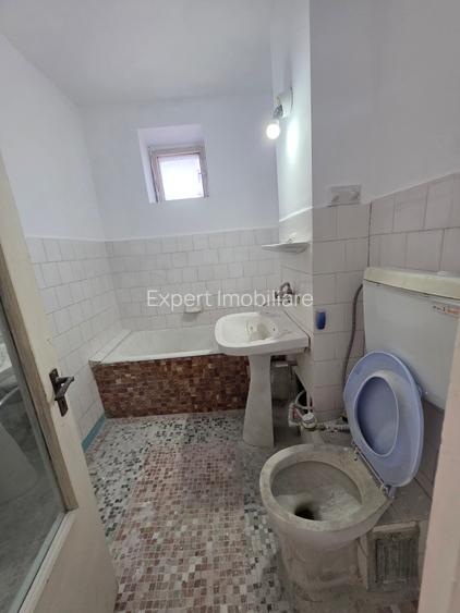 Apartament 3 camere Radu Negru , sup 70 mp - 2
