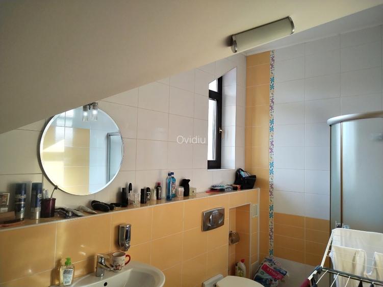 Casa de vânzare în Bucium  - 15