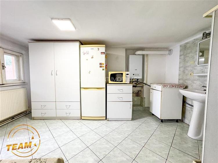 FILM&3D! Casa ospitaliera,curte si gradina asortata,arie linistita,Simeria,Sfant - 17