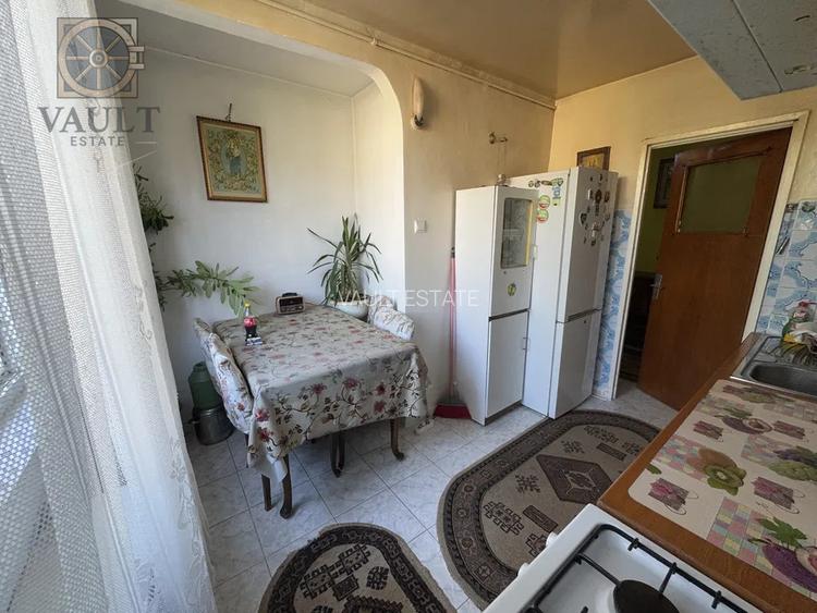 Apartament 3 camere - BLOC ANVELOPAT - zona DRISTOR - 6