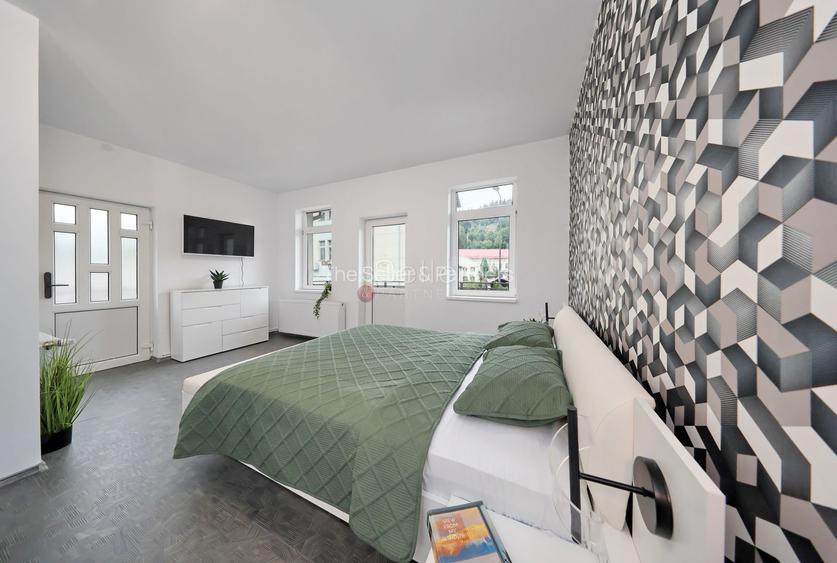 Proximitate imediata fata de Castelul Bran - 29